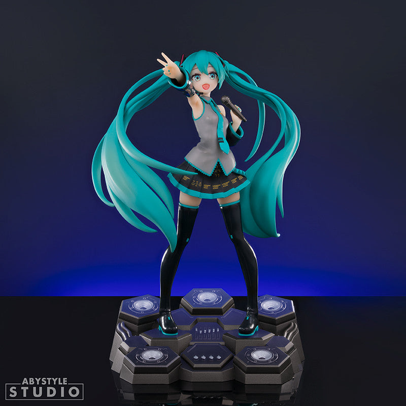 Hatsune Miku Statue