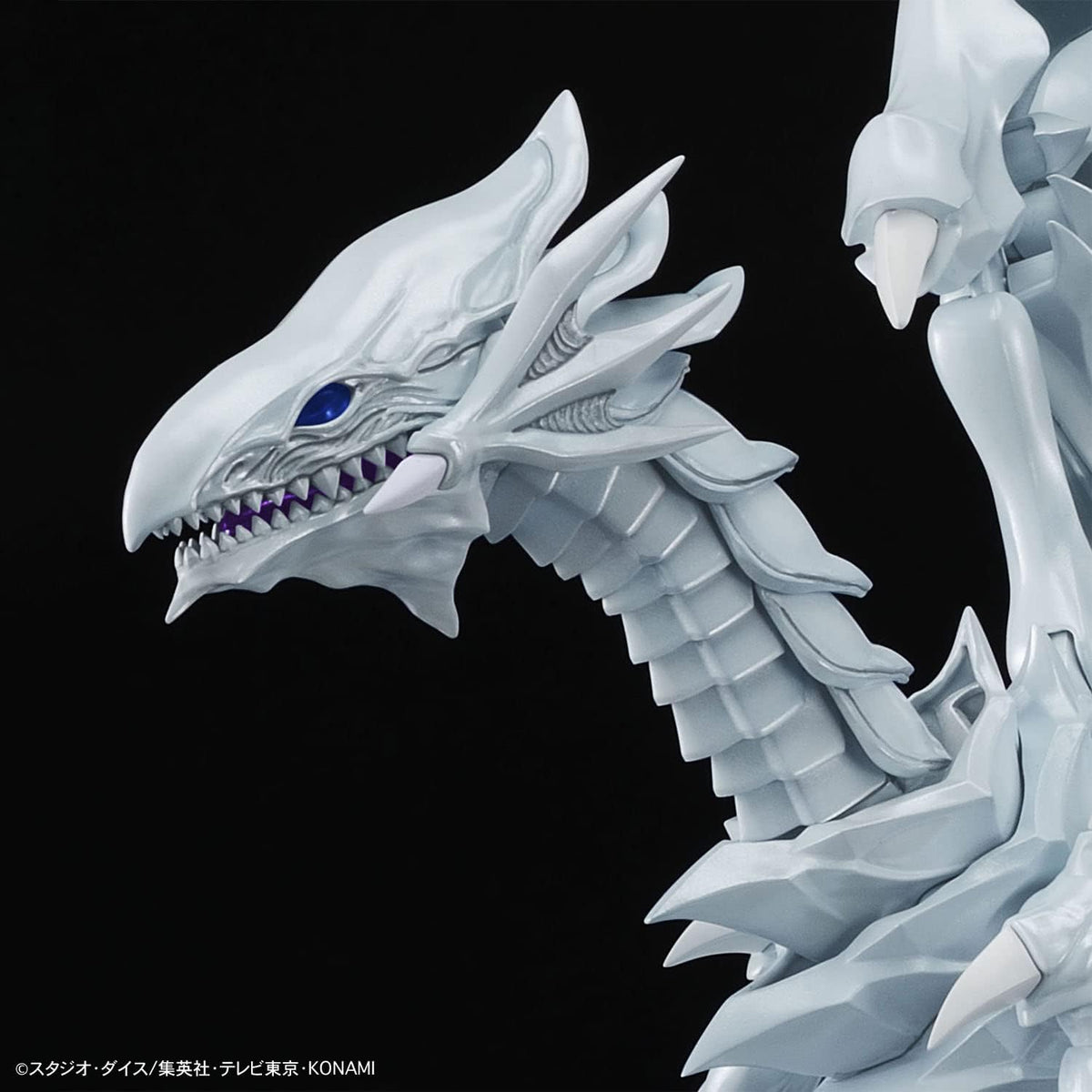 Blue‑Eyes White Dragon Figure‑Rise Amplified Model Kit