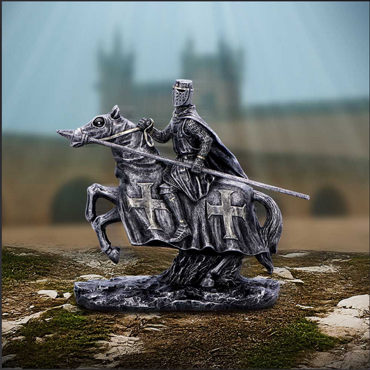 To Protect Figurine – Templar Knight Ready for Battle 16cm