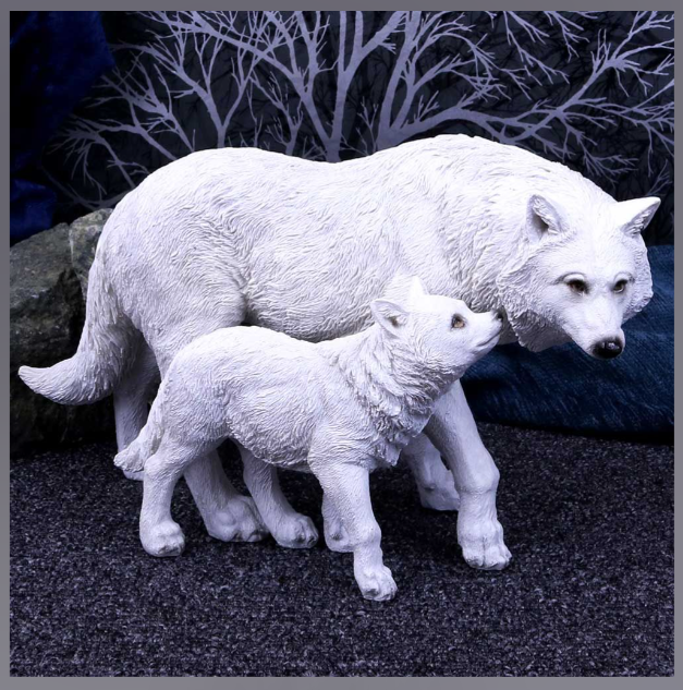 Winter Offspring Mother and Wolf Pup Ornament 27cm
