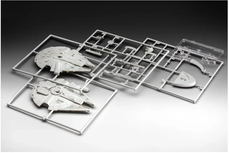 Millennium Falcon  Model Kit  Scale 1:241
